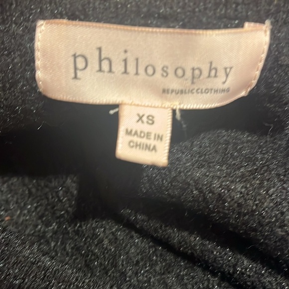 Philosophy Black With White Trim Belted Tunic Sweater With Bell Sleeves S XS - Picture 4 of 6